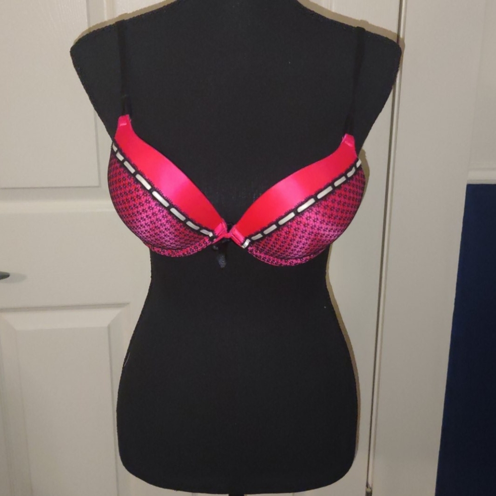 Victoria Secret bra